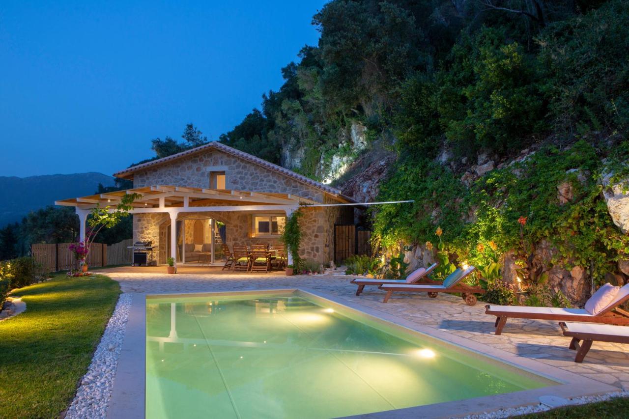 Pnoes Villas Vasiliki  Exterior photo